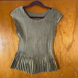 Unique vintage green top